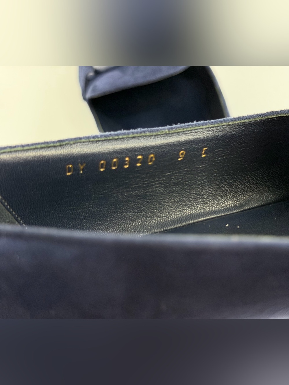 SALVATORE FERRAGAMO Navy Blue Trifoglio Loafer - size 9 C - Picture 11 of 13